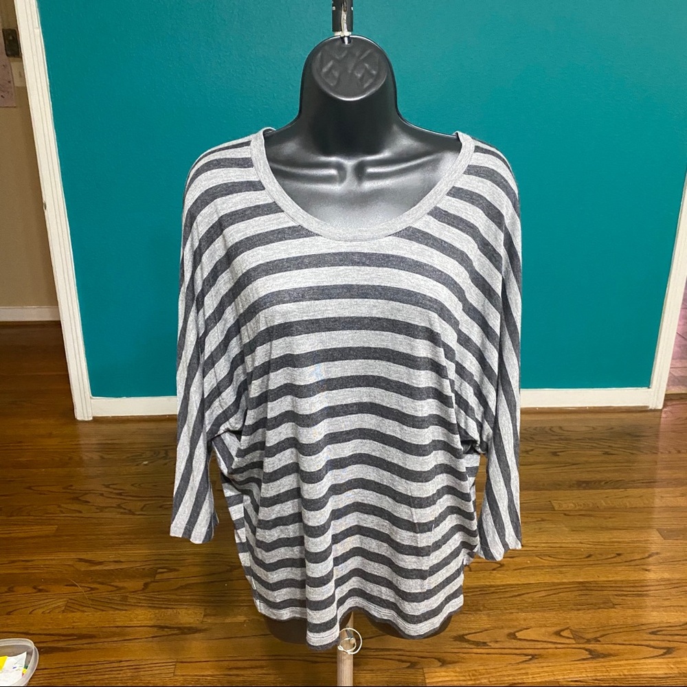Vince striped 3/4 sleeves top size M